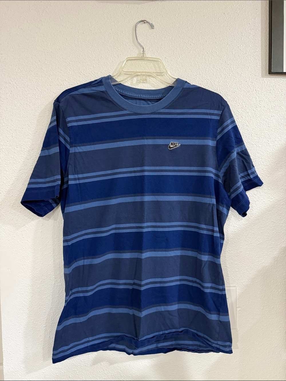 Nike Navy and Light Blue Striped Crew Neck Tee